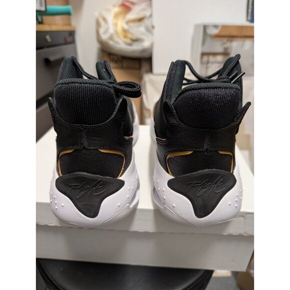 Air Jordan Max Aura 4 Gold Black Sneaker, Size 12 BNIB DN3687-007 - Picture 3 of 5